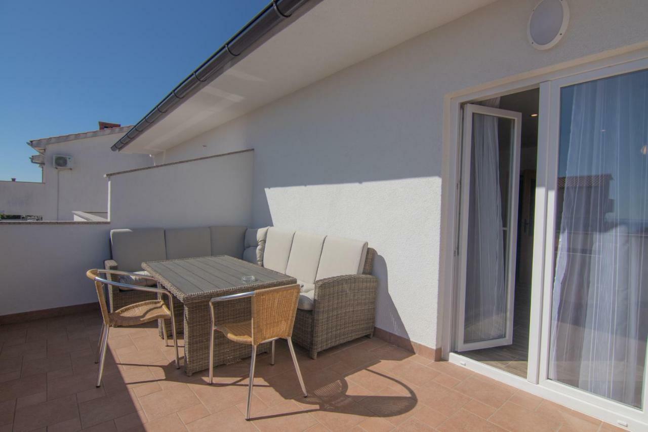 Apartmani Bistricic Krk Town Exterior foto