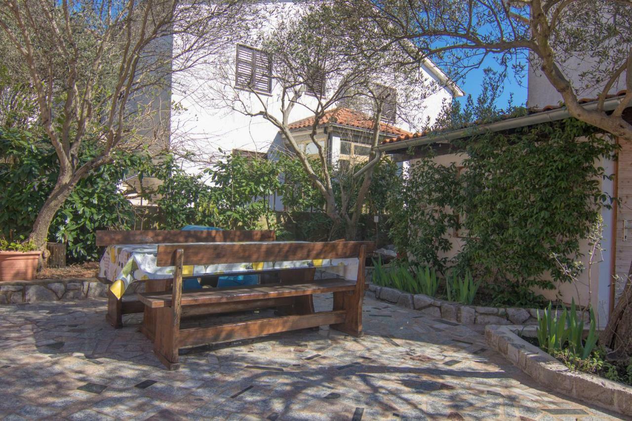 Apartmani Bistricic Krk Town Exterior foto