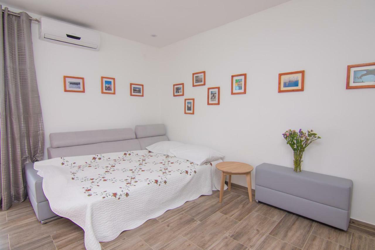 Apartmani Bistricic Krk Town Exterior foto